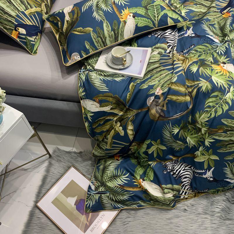 The Tropical Aviary Duvet Collection